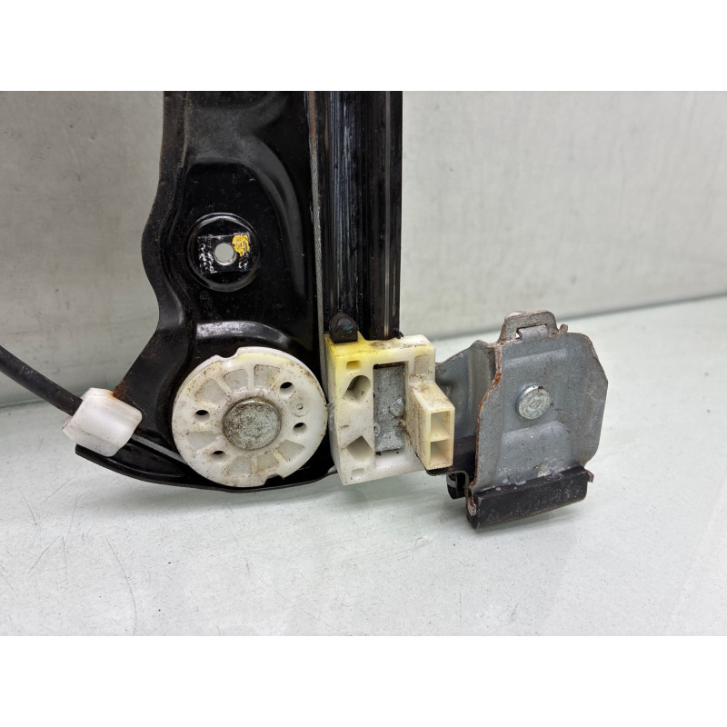 Leve vitre electrique avant gauche CHEVROLET CRUZE Photo n°7