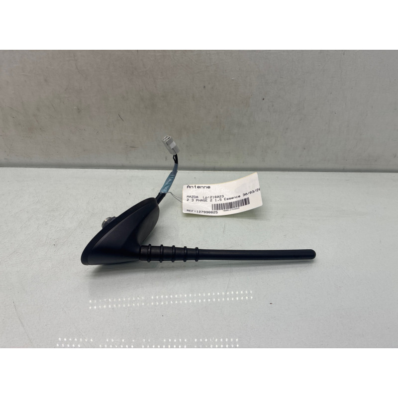 Antenne MAZDA 2 3 Photo n°3