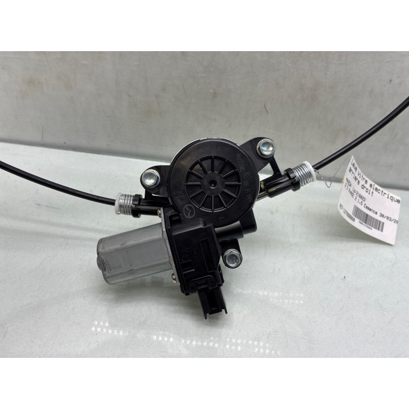 Leve vitre electrique arriere droit MAZDA 2 3 Photo n°3