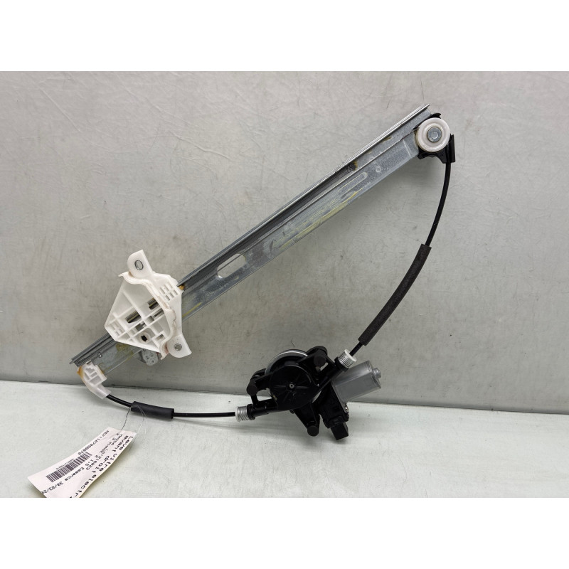 Leve vitre electrique avant droit MAZDA 2 3 Photo n°2