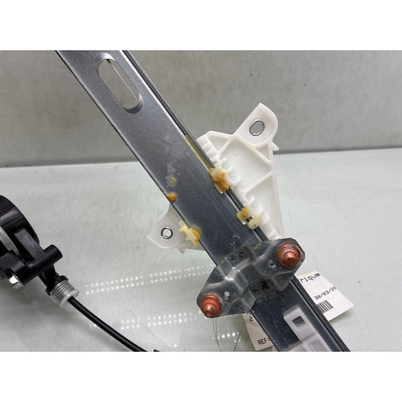 Leve vitre electrique avant droit MAZDA 2 3 Photo n°3
