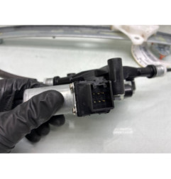 Leve vitre electrique avant gauche MAZDA 2 3 Photo n°1