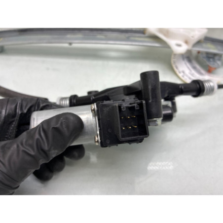 Leve vitre electrique avant gauche MAZDA 2 3 Photo n°1