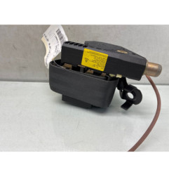 Pretensionneur de ceinture arriere droit RENAULT CLIO 2