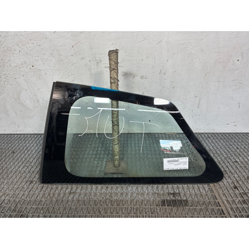 Custode arriere gauche TOYOTA YARIS 3 Photo n°1