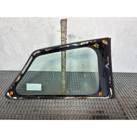 Custode arriere gauche TOYOTA YARIS 3