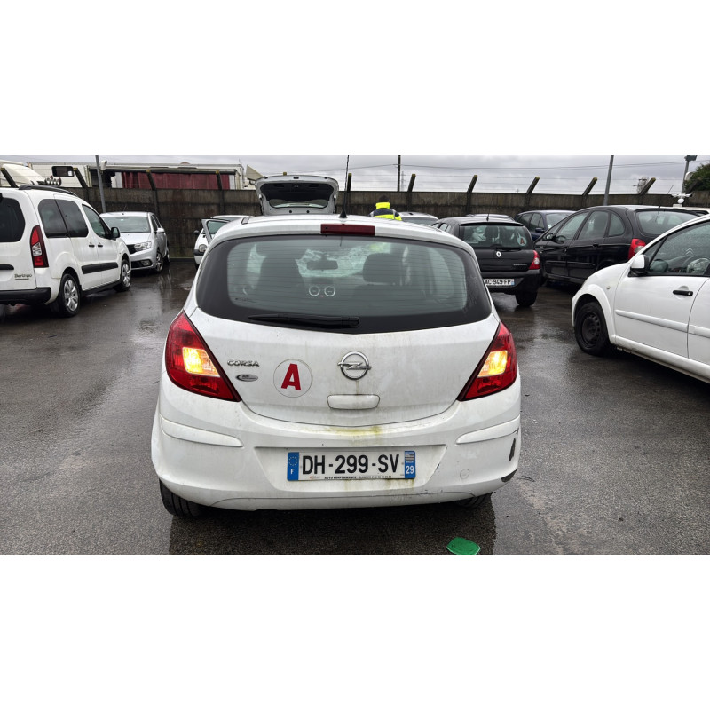 Etrier avant gauche (freinage) OPEL CORSA D Photo n°8