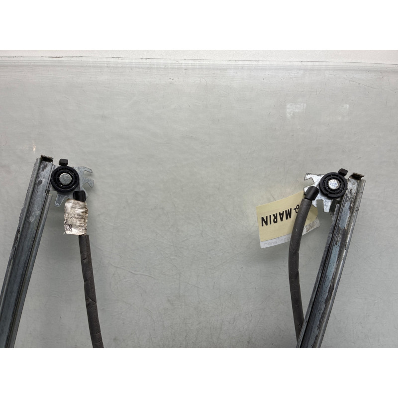 Leve vitre electrique avant gauche VOLKSWAGEN POLO 5 Photo n°4
