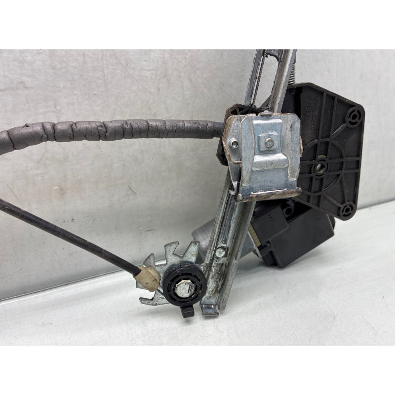 Leve vitre electrique avant gauche VOLKSWAGEN POLO 5 Photo n°5