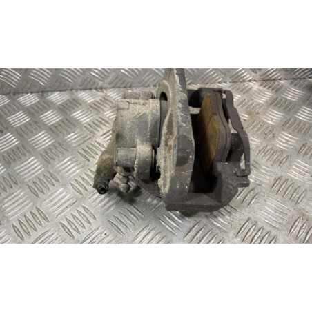 Etrier avant gauche (freinage) PEUGEOT 308 2 SW