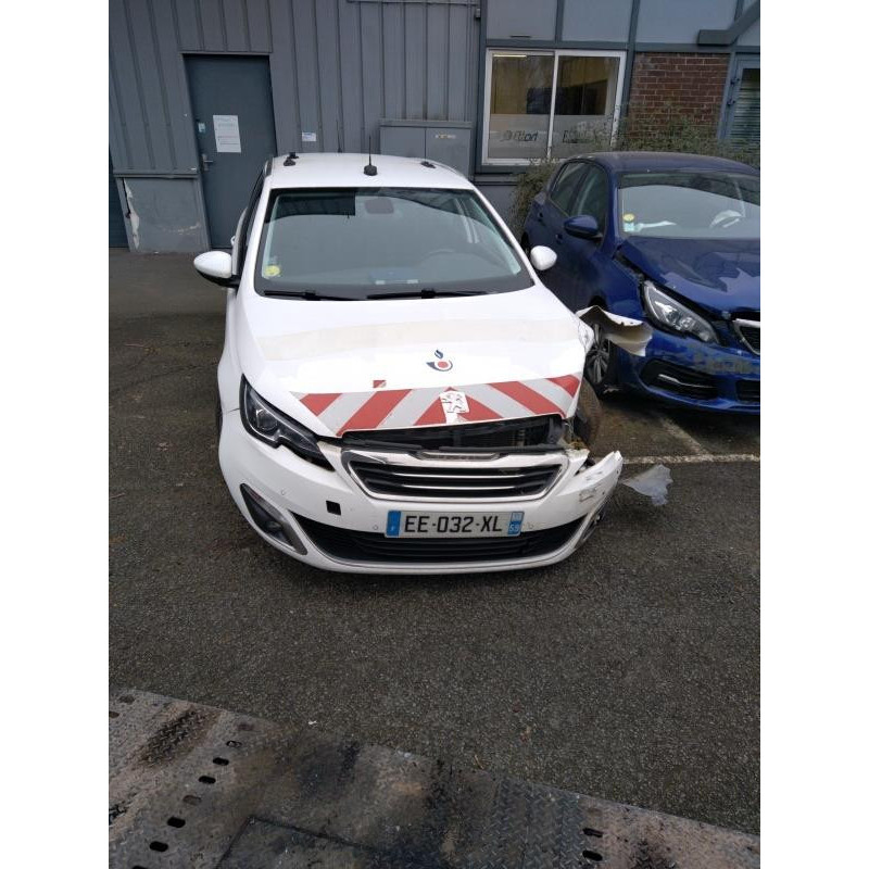 Etrier avant gauche (freinage) PEUGEOT 308 2 SW Photo n°12