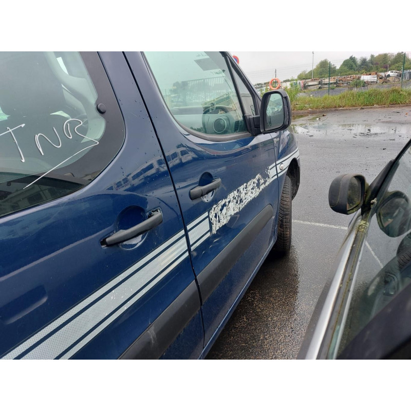 Interrupteur de leve vitre avant gauche PEUGEOT PARTNER 2 Photo n°15