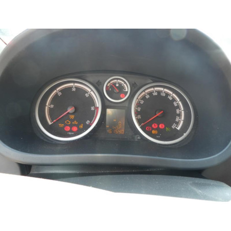 Vitre arriere gauche OPEL CORSA D