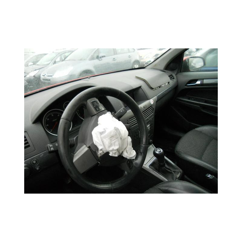 Vitre arriere droit OPEL ASTRA H Photo n°6