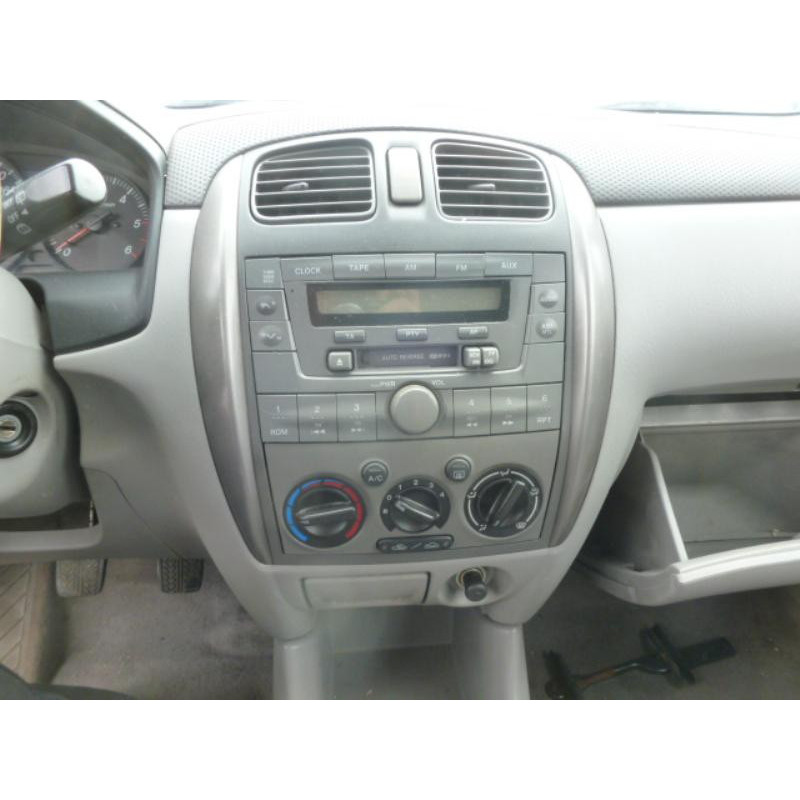 Bras essuie glace arriere MAZDA PREMACY Photo n°5