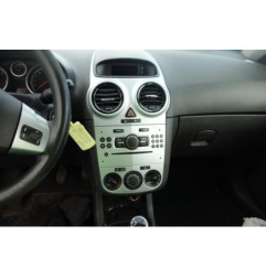 Vitre arriere droit OPEL CORSA D