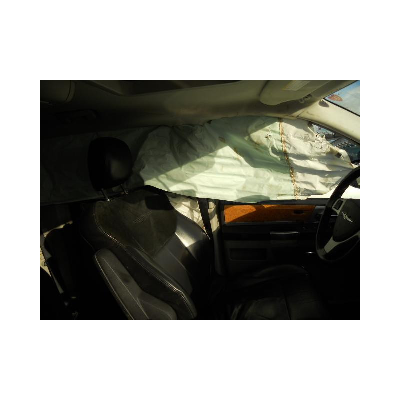 Vitre avant gauche CHRYSLER GRAND VOYAGER 5 Photo n°7