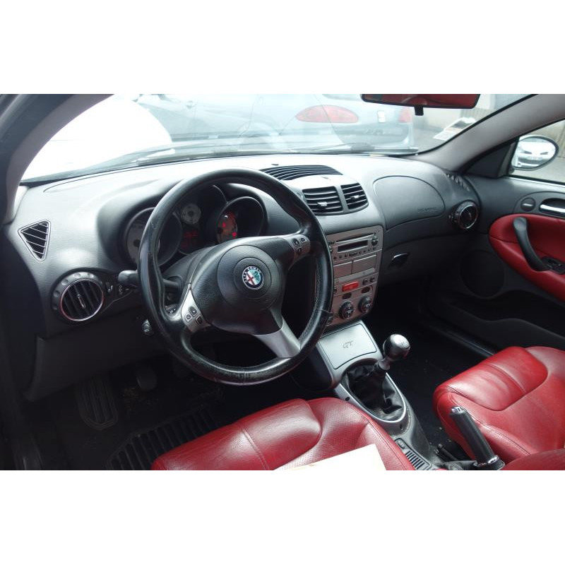 Vitre avant droit ALFA ROMEO GT Photo n°5