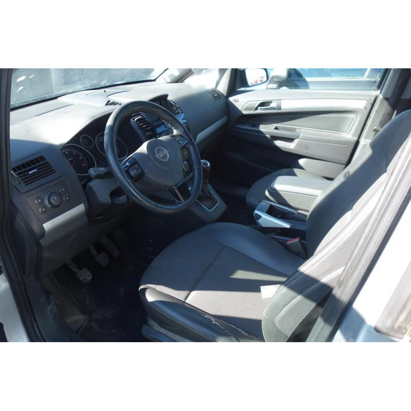 Custode avant gauche (porte) OPEL ZAFIRA B Photo n°5