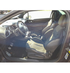 Feu diurne avant gauche DS DS3