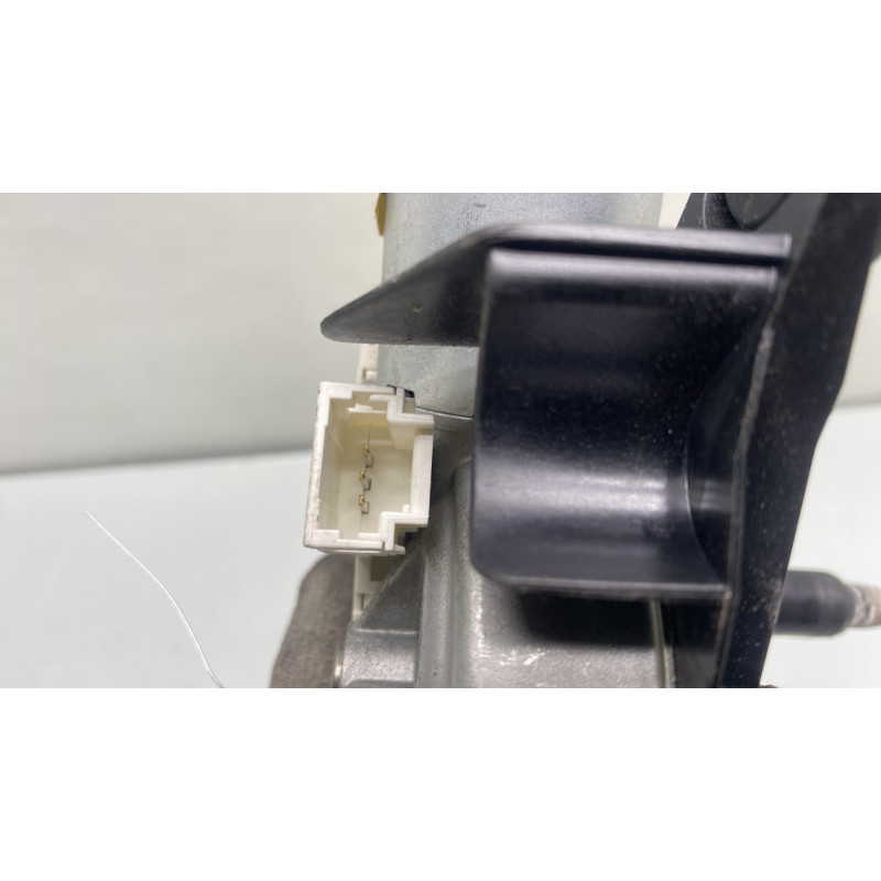 Moteur essuie glace arriere PEUGEOT 308 1 Photo n°4
