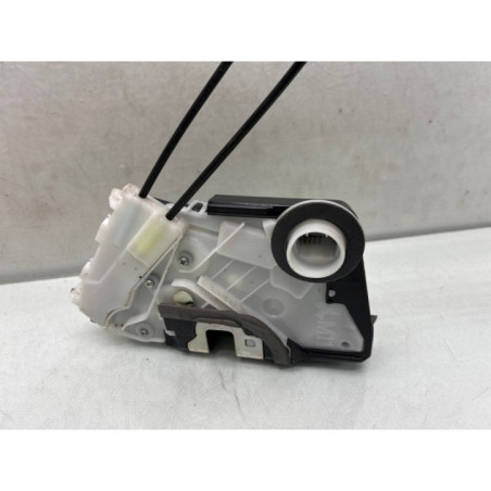 Serrure avant droit TOYOTA YARIS 3