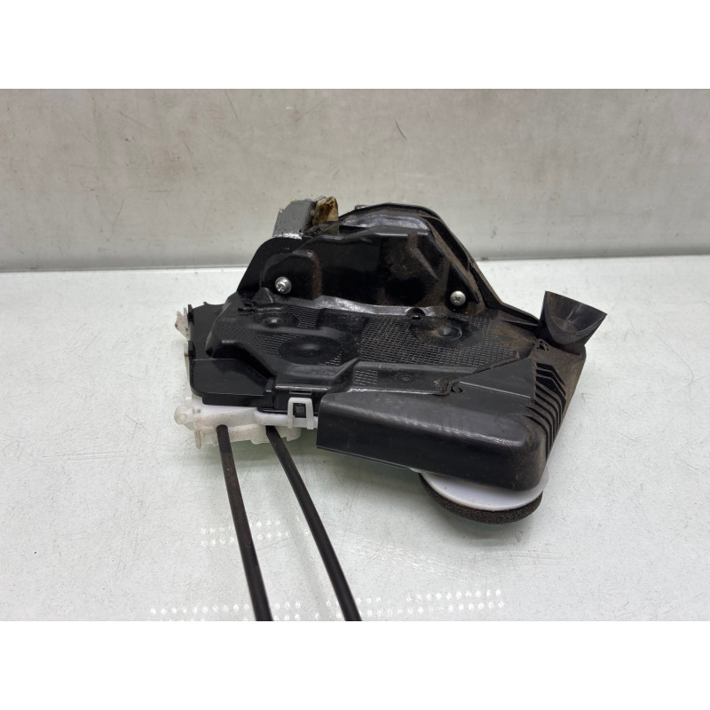 Serrure avant droit TOYOTA YARIS 3 Photo n°3