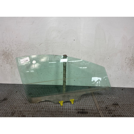 Vitre avant droit NISSAN NOTE 1 Photo n°1