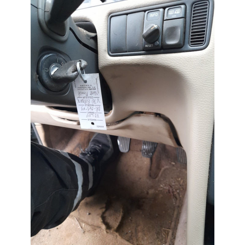 Leve vitre electrique avant gauche VOLVO V 70 1 Photo n°15