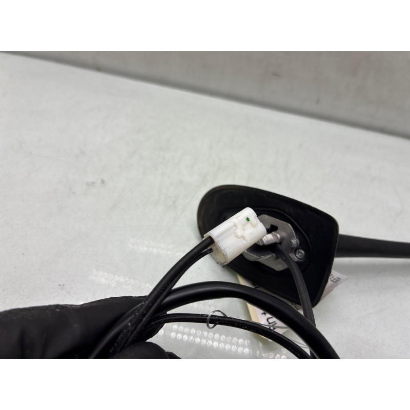 Antenne TOYOTA VERSO-S Photo n°1