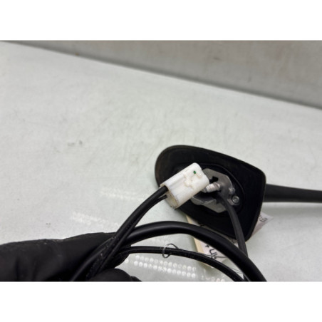 Antenne TOYOTA VERSO-S Photo n°1