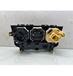 Commande chauffage TOYOTA VERSO-S Photo n°1