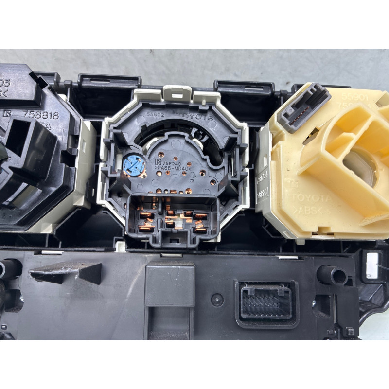 Commande chauffage TOYOTA VERSO-S Photo n°4