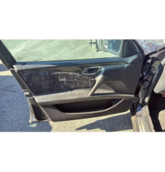 Attache ceinture avant gauche MERCEDES CLASSE E 210