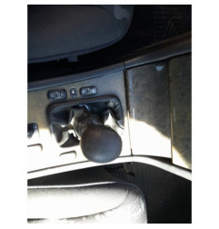 Attache ceinture avant gauche MERCEDES CLASSE E 210
