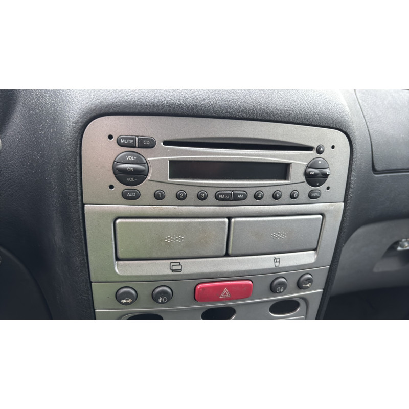 Vitre avant gauche ALFA ROMEO 147 Photo n°18