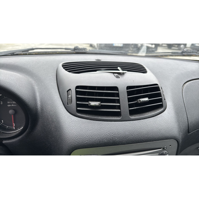 Vitre avant gauche ALFA ROMEO 147 Photo n°19