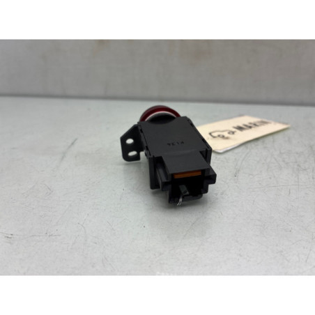 Bouton de warning MITSUBISHI COLT 6 Photo n°1