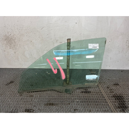 Vitre avant gauche PEUGEOT 406