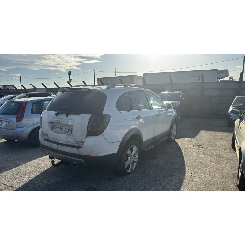 Vitre arriere gauche CHEVROLET CAPTIVA Photo n°6