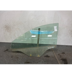Vitre avant gauche CHEVROLET CAPTIVA Photo n°1