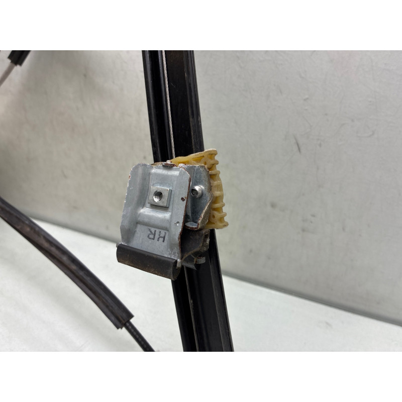 Leve vitre electrique avant droit VOLKSWAGEN POLO 5 Photo n°1