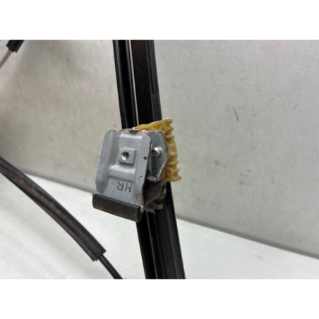 Leve vitre electrique avant droit VOLKSWAGEN POLO 5 Photo n°1