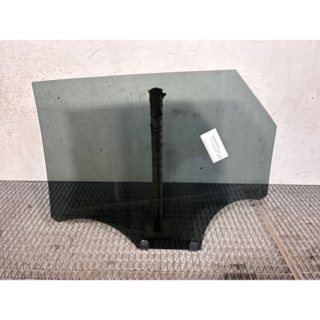 Vitre arriere droit PEUGEOT 3008 2