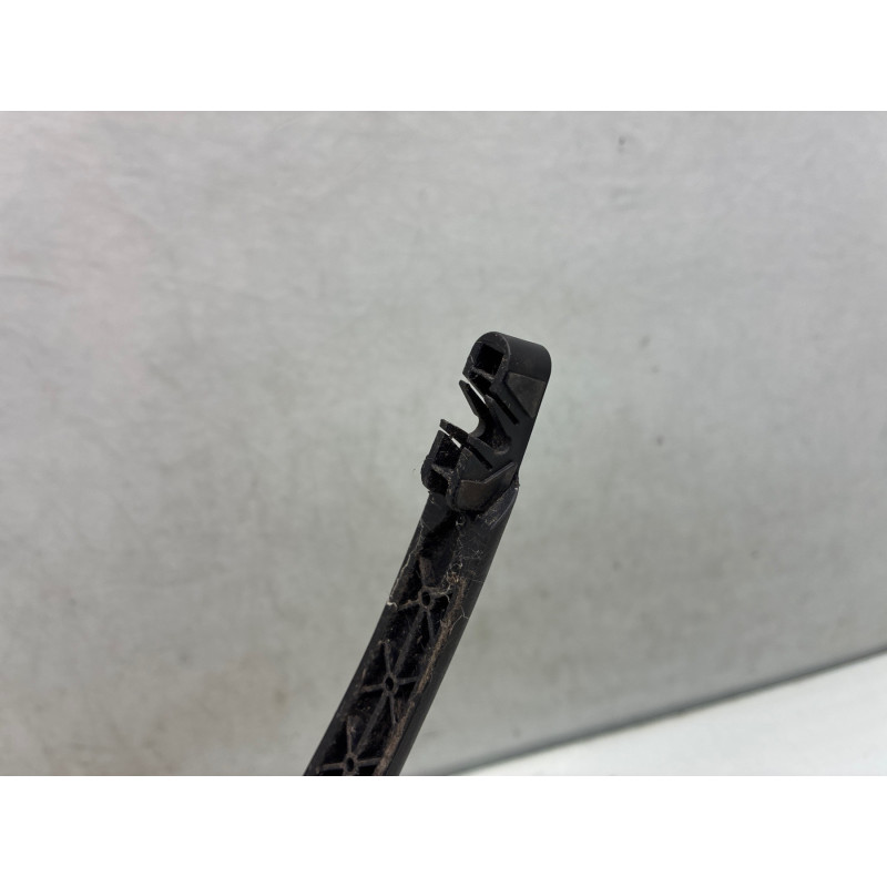 Bras essuie glace arriere TOYOTA YARIS 2 Photo n°4