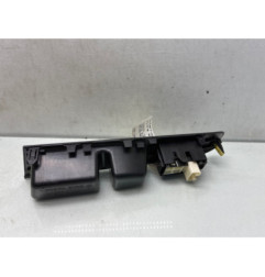 Interrupteur de leve vitre avant droit TOYOTA YARIS 3