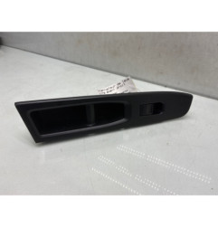 Interrupteur de leve vitre avant droit TOYOTA YARIS 3