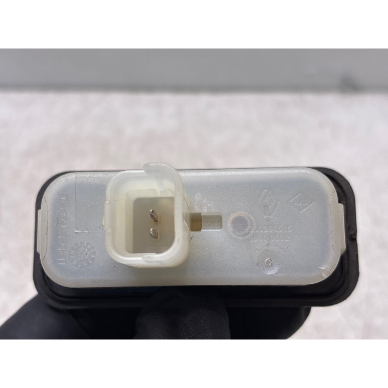 Bouton de coffre RENAULT CLIO 4 Photo n°3