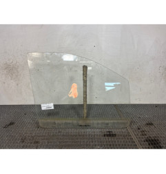 Vitre avant droit MERCEDES VITO 639 Photo n°1