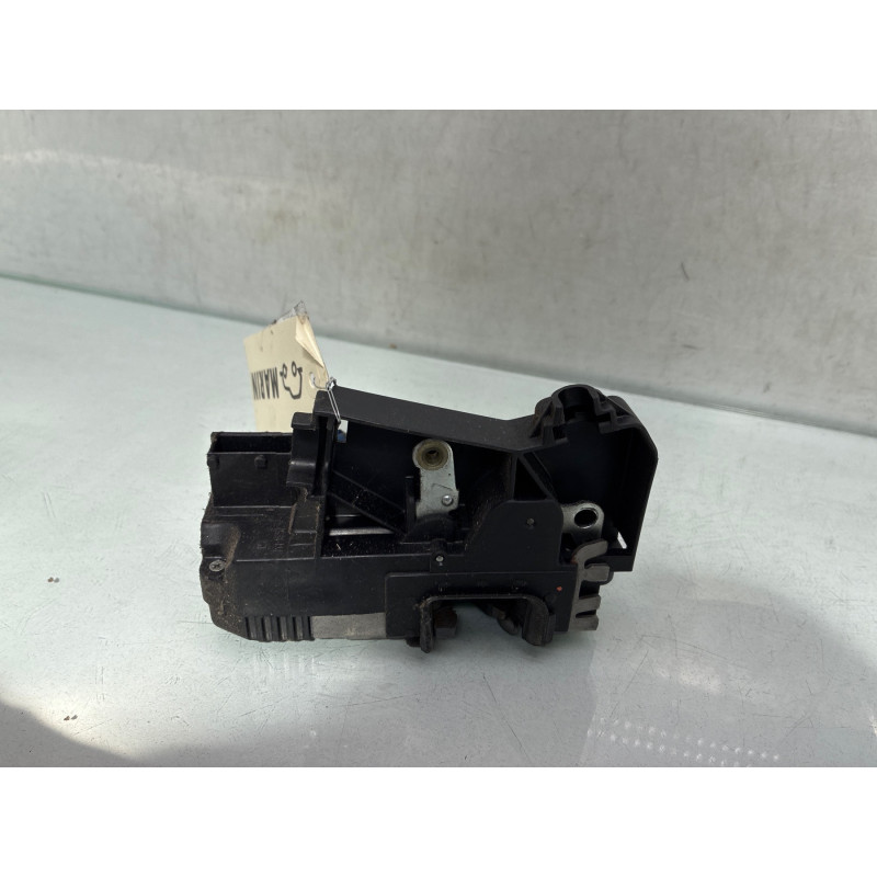 Serrure avant gauche RENAULT TRAFIC 2 Photo n°4